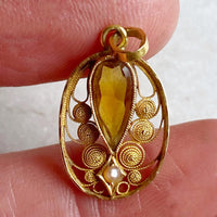 18K Yellow Gold Topaz Pendant with Pearl